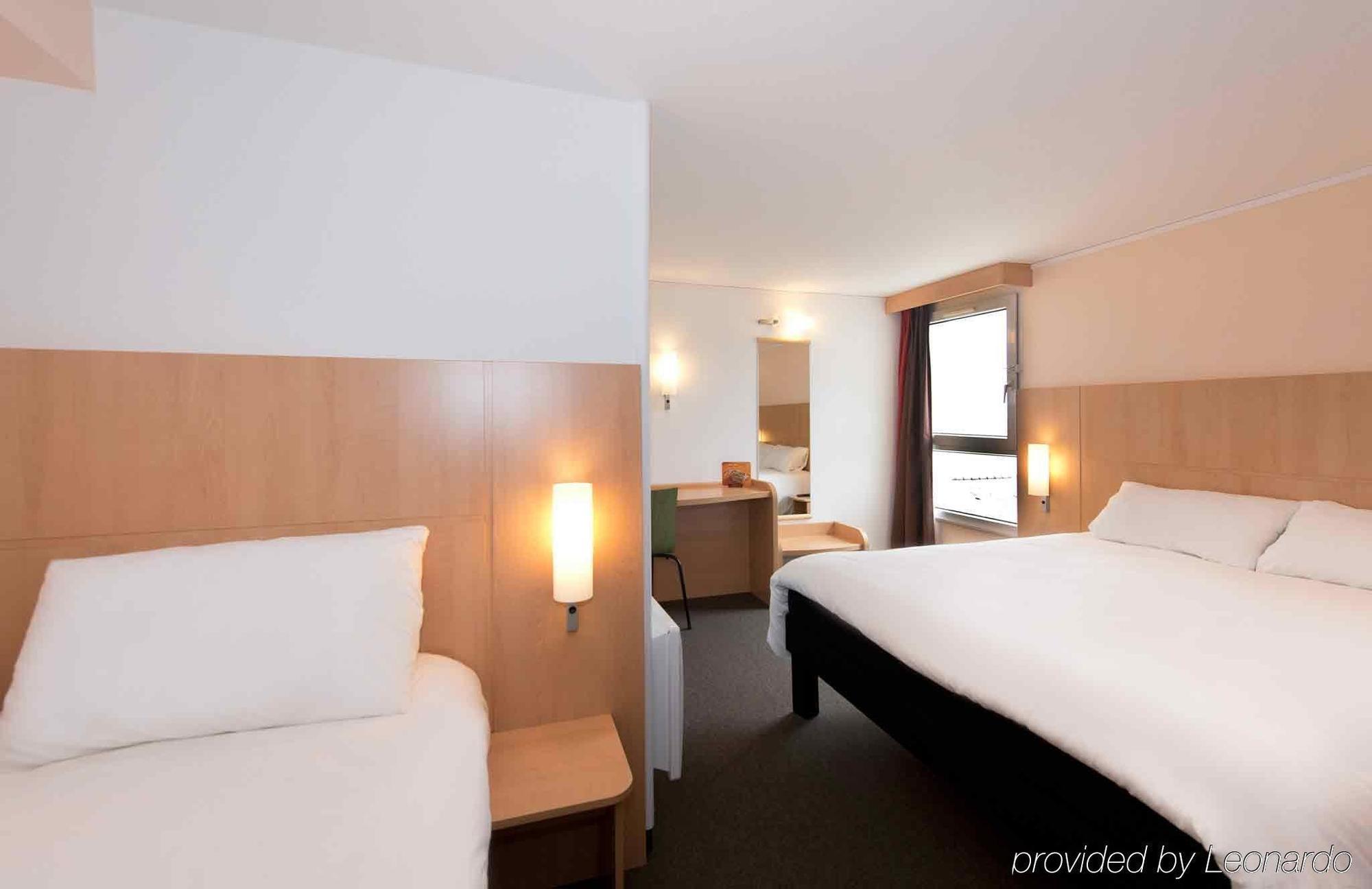 Hotel ibis Roscoff Exterior foto